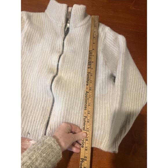 Vintage L.L. Bean Wool/ Alpaca Crop Sweater Ivory Pockets Sm / Med Mock Neck - Picture 5 of 9